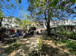 390 17th St #1LL, Brooklyn, NY 11215