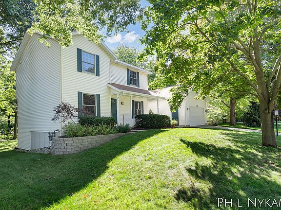 2nd image of 3006 Joshua Ct