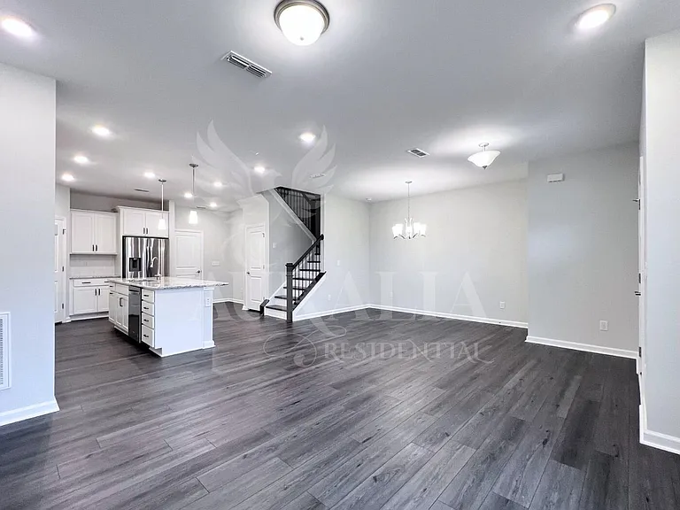 824 Silo Park Dr — Photo 5
