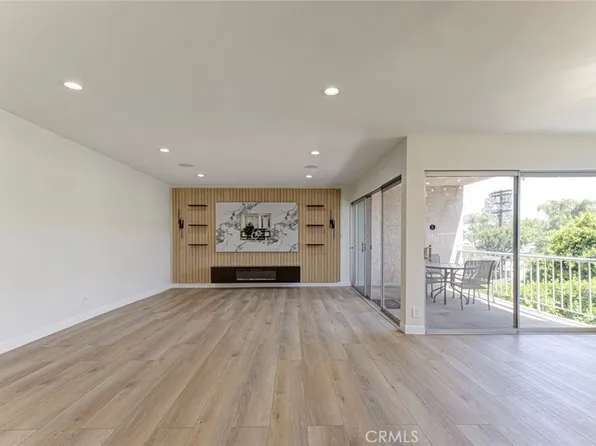 4487 Colbath Ave APT 309, Sherman Oaks, CA 91423