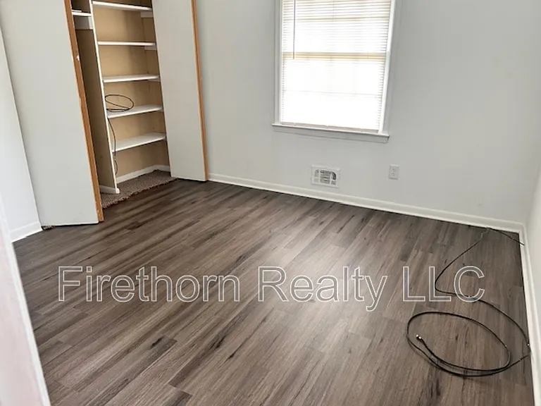 2418 Sumac Dr — Photo 10