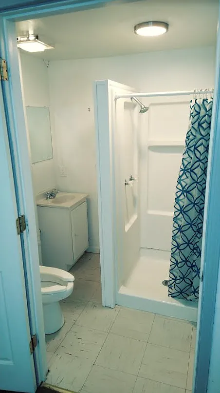 Studio, 225 sqft, $695 — Photo 4