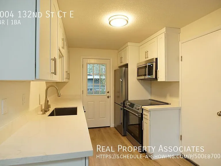 5004 132nd Street Ct E — Photo 3