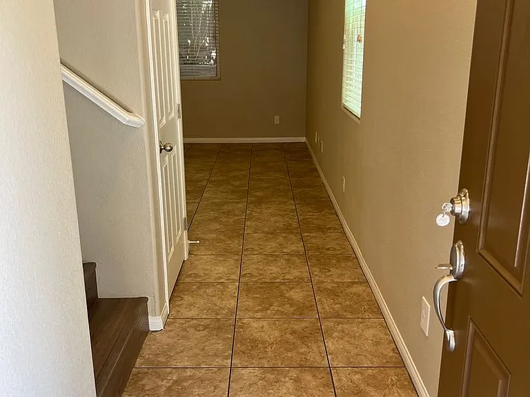 10626 Shiny Skies Dr — Photo 3