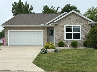 1132 Hummingbird Way, Findlay, OH 45840