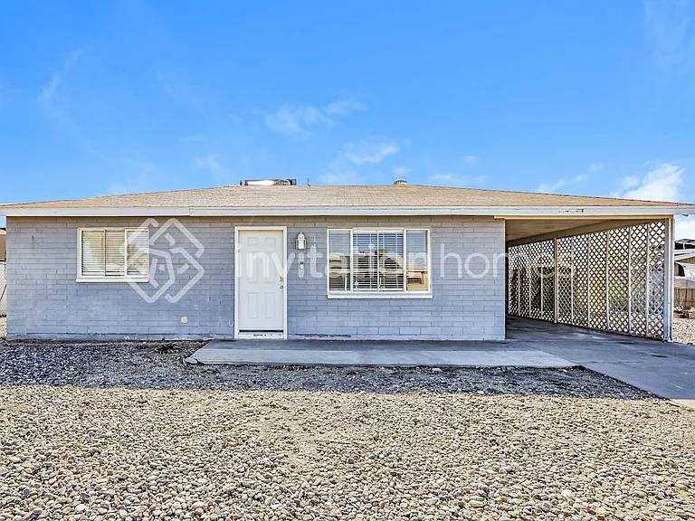 11207 W Oregon Ave — Photo 1