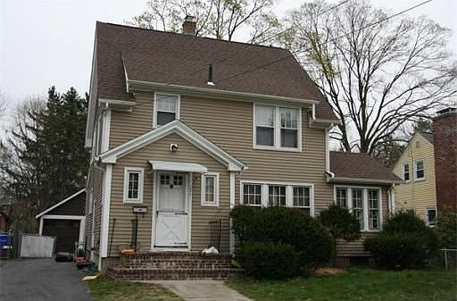 2nd image of 171 Bowles Park