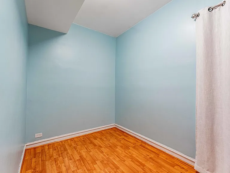 2101 W 51st St #2 — Photo 14