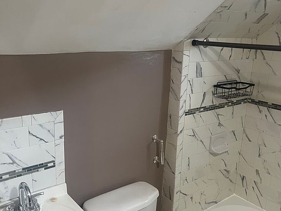 4th image of 99 Rockdale St #3