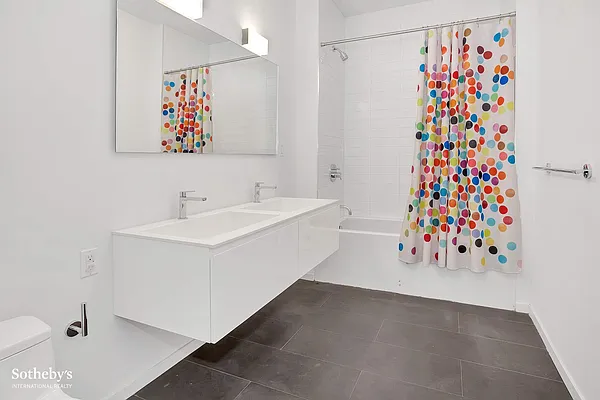 Sold by Sotheby's International Realty | media 16