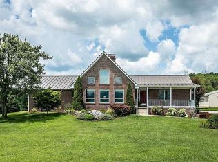 385 Howardsville Rd, Staunton, VA 24401