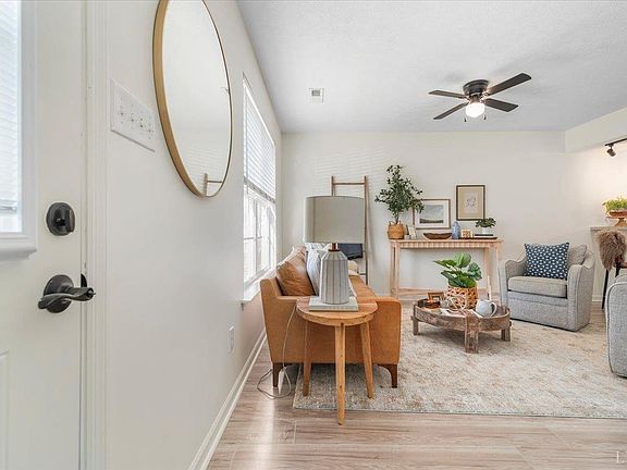 5th image of 87 Old Tavern Cir