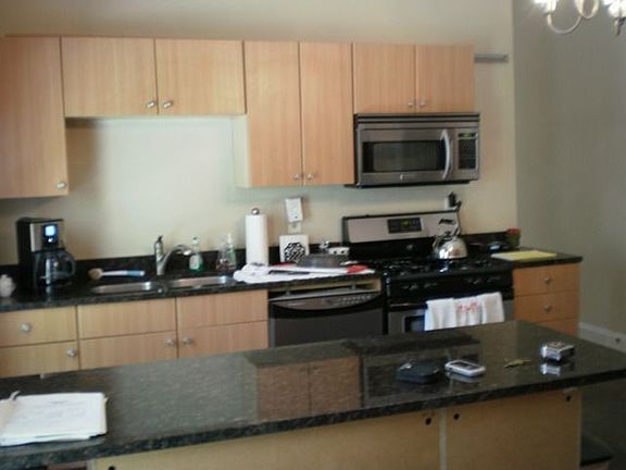 4th image of 1214 W Wrightwood Ave
