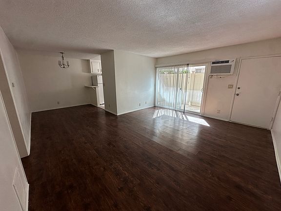 3rd image of 2256 Fox Hills Dr APT 1