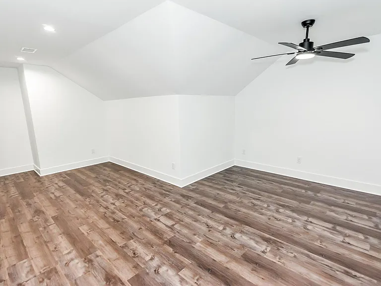 18219 Polo Meadow Dr — Photo 36