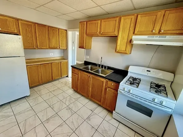 9213 S Laflin St, Chicago, IL