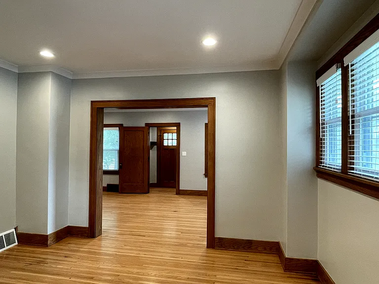 339 N 35th Ave — Photo 5