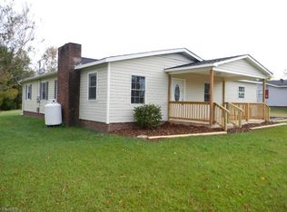 5446 Robbins Country Rd, Trinity, NC 27370