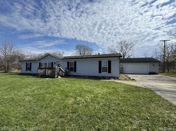29515 Charles St, Romulus, MI 48174