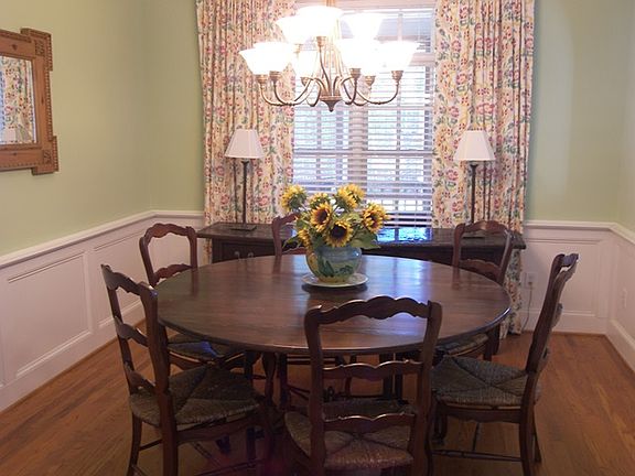 formal dining room