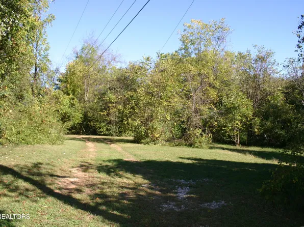 1303 Ezell St, Knoxville, TN 37917