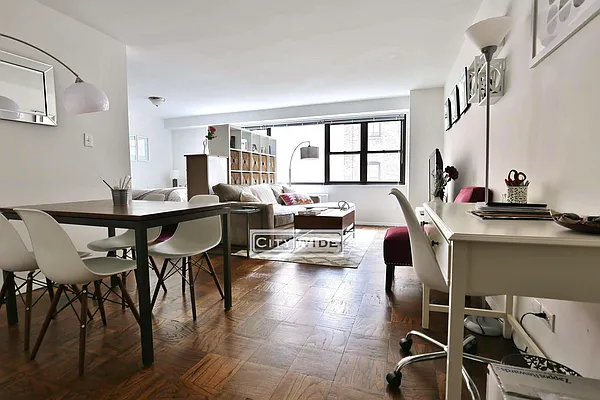 Rented by City Wide Apartments | media 3