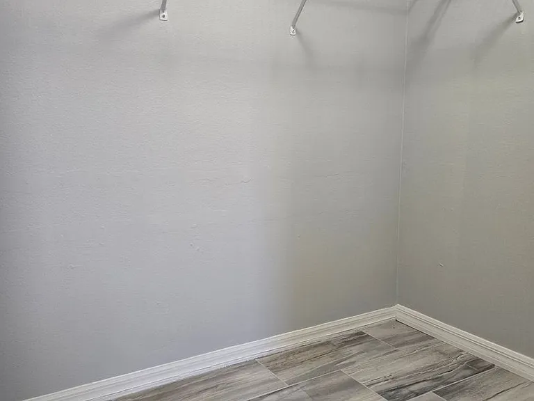 2102 Braxton St — Photo 16