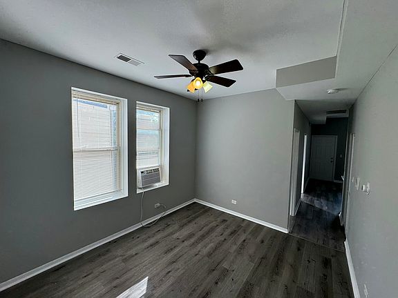 3rd image of 1510 S Central Park Ave APT 2R