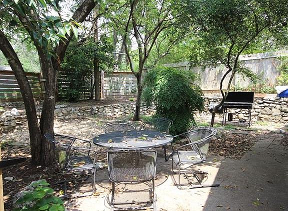 2nd image of 2207 W 12th St #A