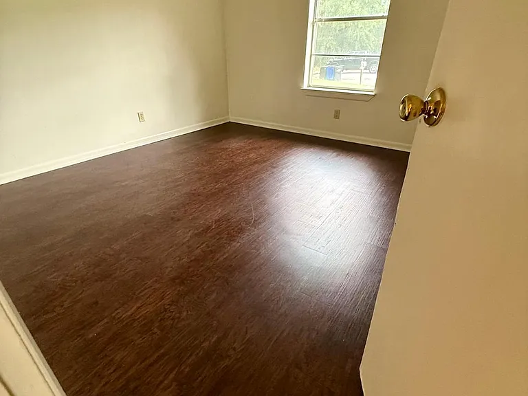 811A Faircreek Ln #A — Photo 10