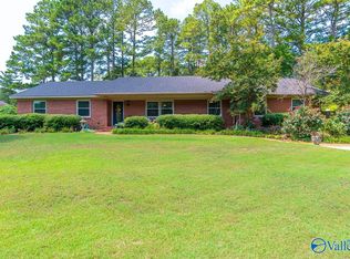 2813 Hunterwood Dr SE, Decatur, AL 35603