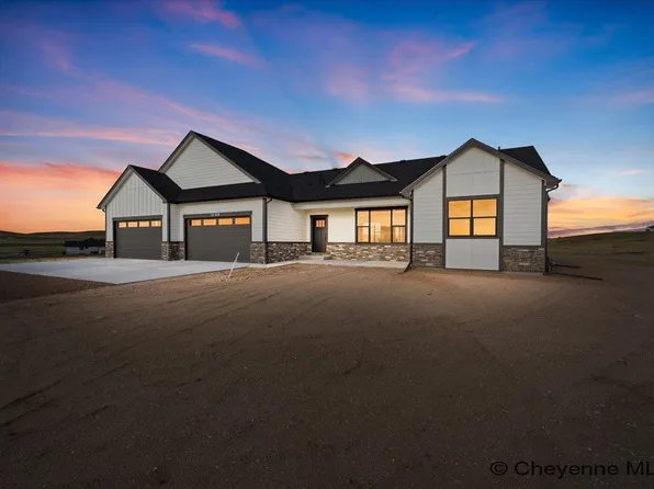 2406 Figure 4 Ct, Cheyenne, WY 82009