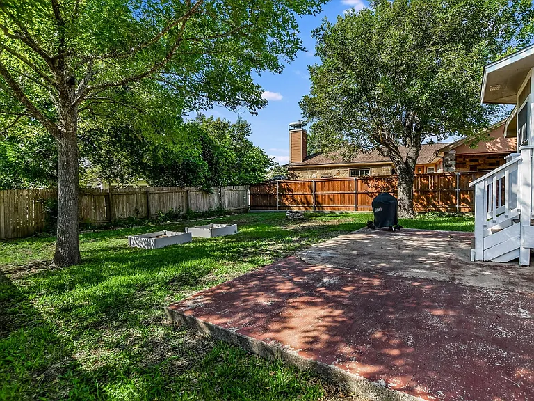 1102 Brashear Ln — Photo 20