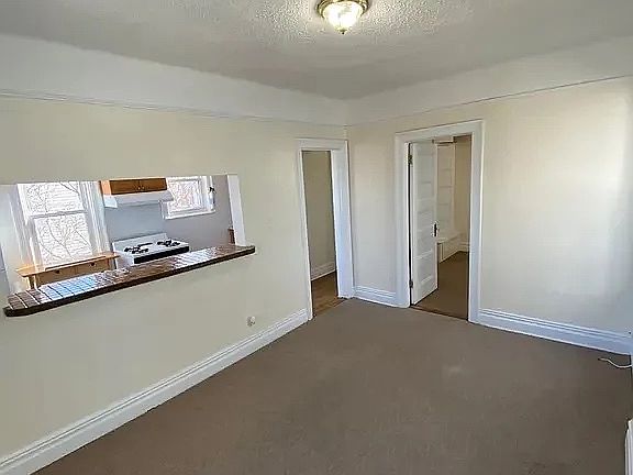 3rd image of 2260 Chatterton Avenue # Fl 1ST