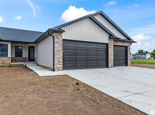 1706 Ambleside Dr, Springfield, IL 62711
