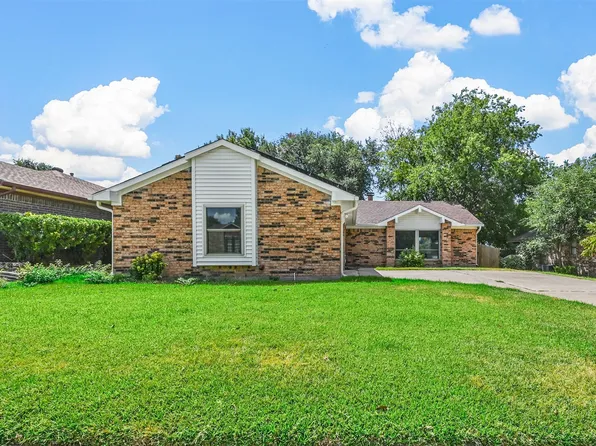 2410 Overbrook Dr, Arlington, TX 76014