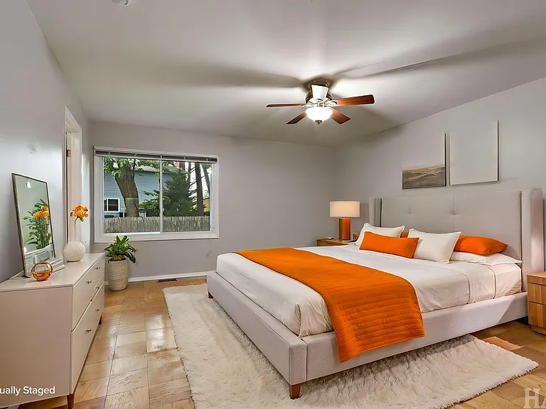 1540 N Pepper Tree Dr — Photo 13