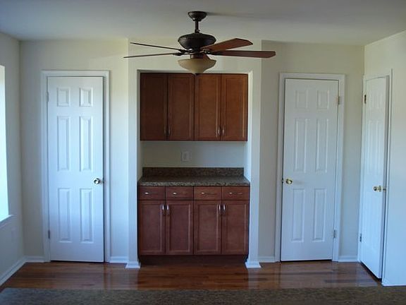 Dual Pantry