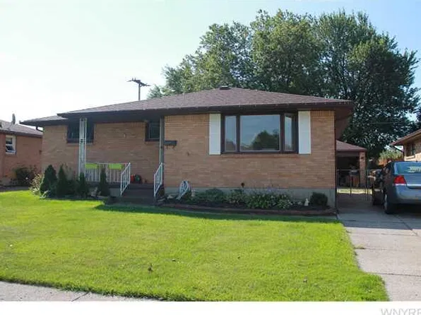 189 Diane Dr, Cheektowaga, NY 14225
