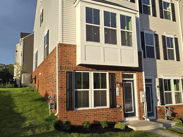 180 Woodgate Circle Clarendon #1