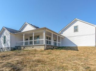 985 Sam Johnson Rd, Columbia, TN 38401