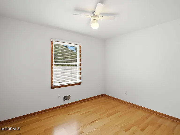 92 Birch St — Photo 17