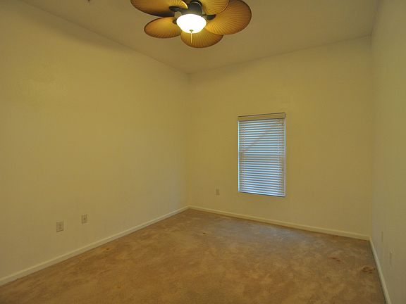 4th image of 6106 Maggies Cir