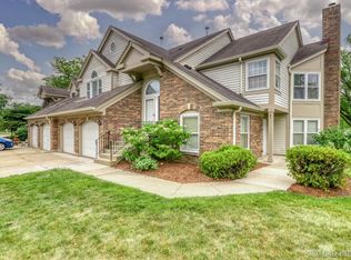 65 Willow Pkwy, Buffalo Grove, IL 60089