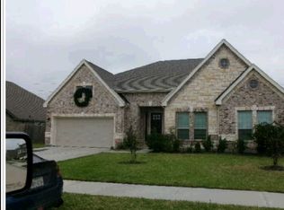 15223 Lakewood Ave, Mont Belvieu, TX 77523
