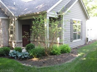 5216 Mapleside Ln SW, Wyoming, MI 49418