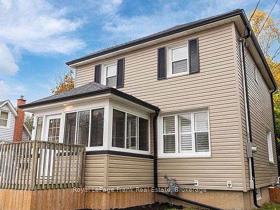 2nd image of 55 Ellen St