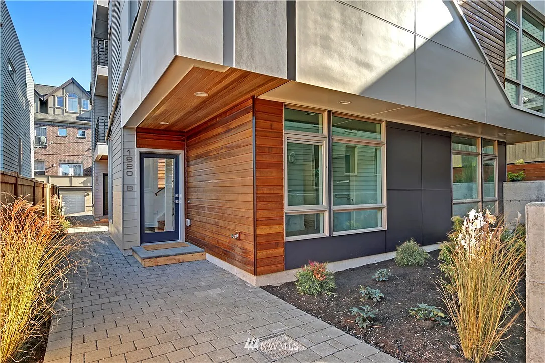 1820 11th Avenue W #B photo 1