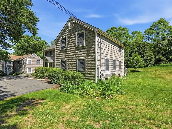 5th image of 68 Laurel St #B