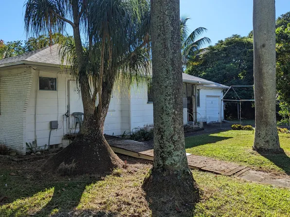 3789 Gulfstream Road, Palm Springs, FL 33461